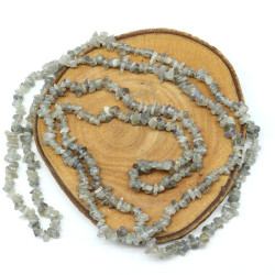 Collier pierres concassées...