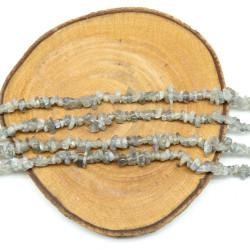 Collier pierres concassées...
