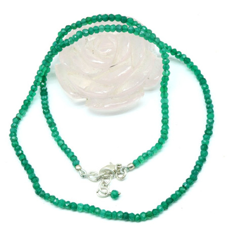 Collier pierres vertes facettées
