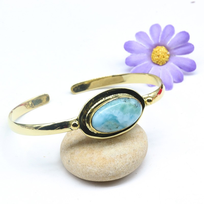 Jonc doré et pierre amazonite ovale Jonc doré et pierre amazonite ovale