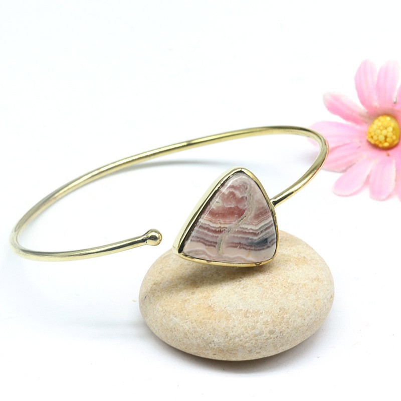 Jonc doré fin et pierre rhodochrosite Jonc doré fin et pierre rhodochrosite