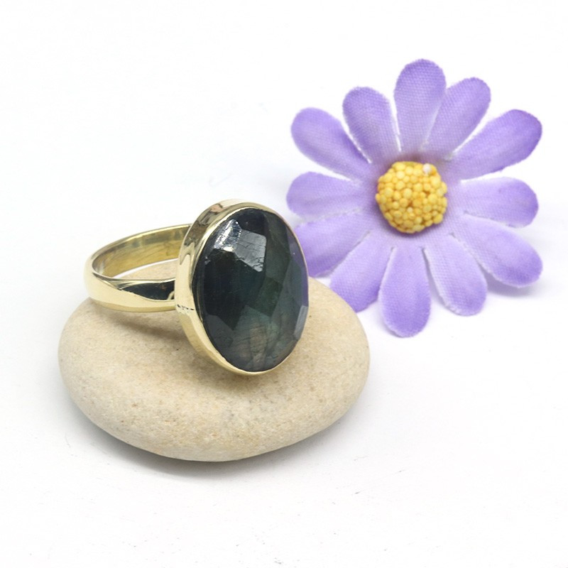 Bague laiton labradorite facettée reglable Bague laiton labradorite facettée reglable