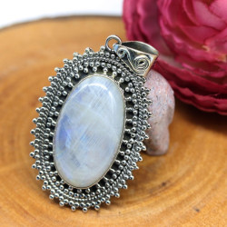 Gros pendentif ethnique...