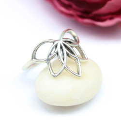 Bague fleur de lotus en argent