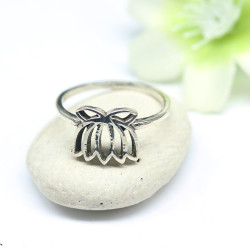 Bague fleur de lotus en argent