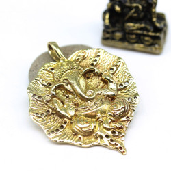 Pendentif ethnique Ganesh...
