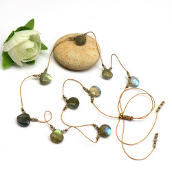 Ras de cou labradorites...