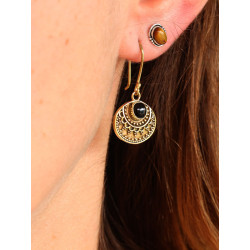 Boucles d'oreilles dorées...