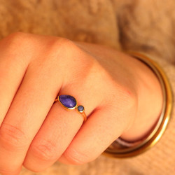 Bague fine pierre lapis...