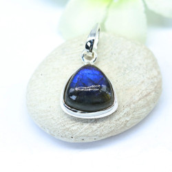 Pendentif argent triangle...