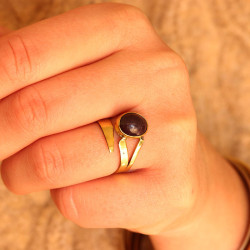 Bague laiton doré pierre rubis