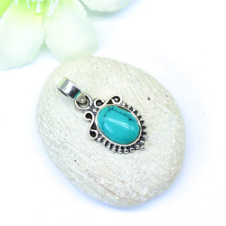 Petit pendentif turquoise...