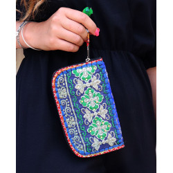 Petit porte monnaie bleu brodé