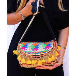 Sac brodé bohème  pompons