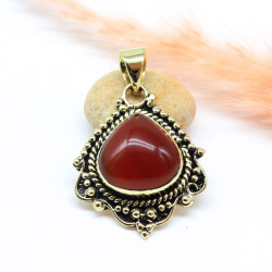 Pendentif ethnique doré...