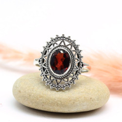 Bague argent travaillée et...