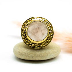 Bague dorée pierre quartz rose ronde