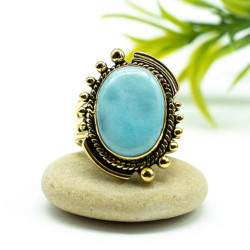 Bague dorée pierre bleu-ciel