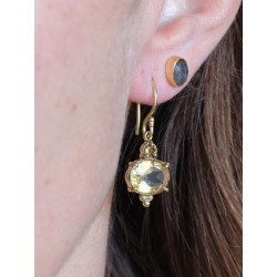 Boucle d'oreille pierres...