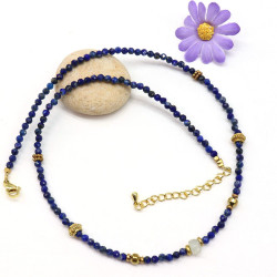 Collier pierres bleues...
