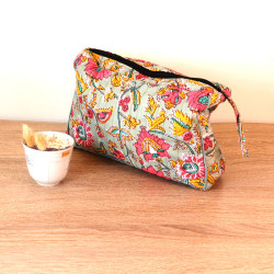 Grande trousse grise et...