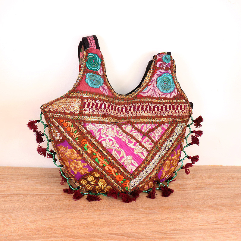 Sac d'Inde tissus brodés et pompons marrons Sac d'Inde tissus brodés et pompons marrons