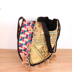 Sac indien brodé beige et doré