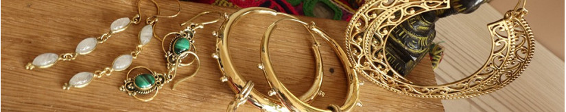Boucle d'oreille laiton : découvrez nos boucles dorées tendance