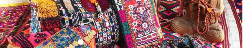 Accessoires bohème indiens : sacs, foulards, piques à cheveux