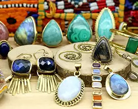 BIJOUX LAITON DORE